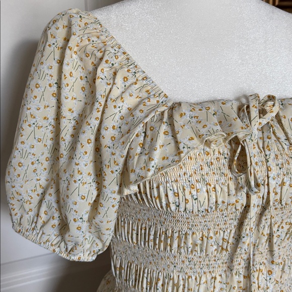 Ivy City Co XS butter yellow and baby blue Floral Smocked Midi Dress Puff Sleeve - Picture 3 of 10